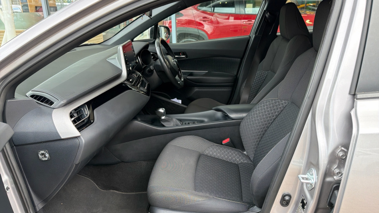 Toyota C-HR 1.8 Hybrid Icon 5dr CVT Hybrid Hatchback